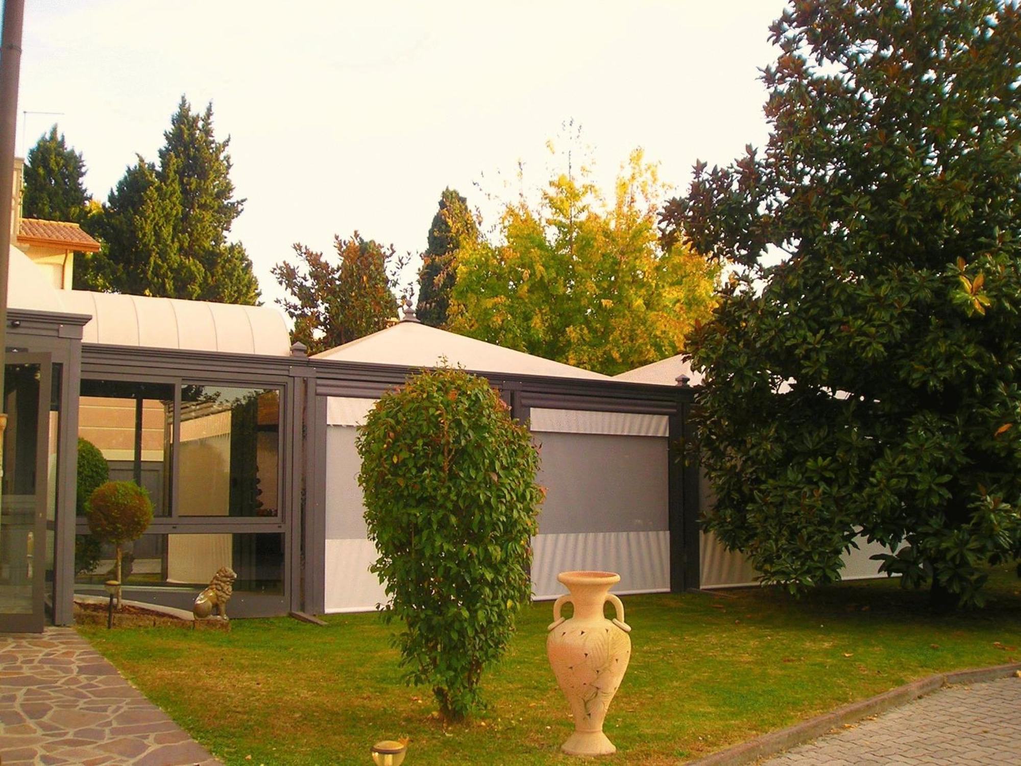 Park Hotel Villa Leon D'Oro Noventa di Piave Luaran gambar
