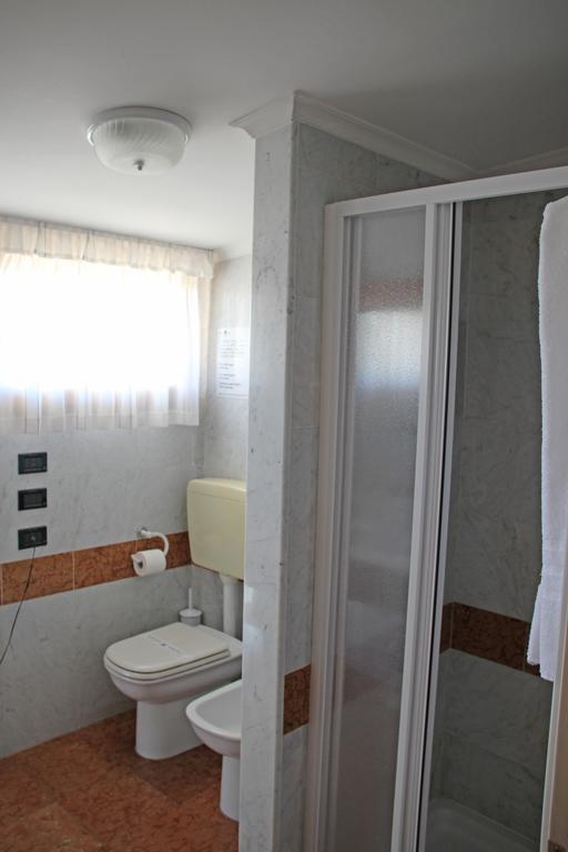 Park Hotel Villa Leon D'Oro Noventa di Piave Luaran gambar